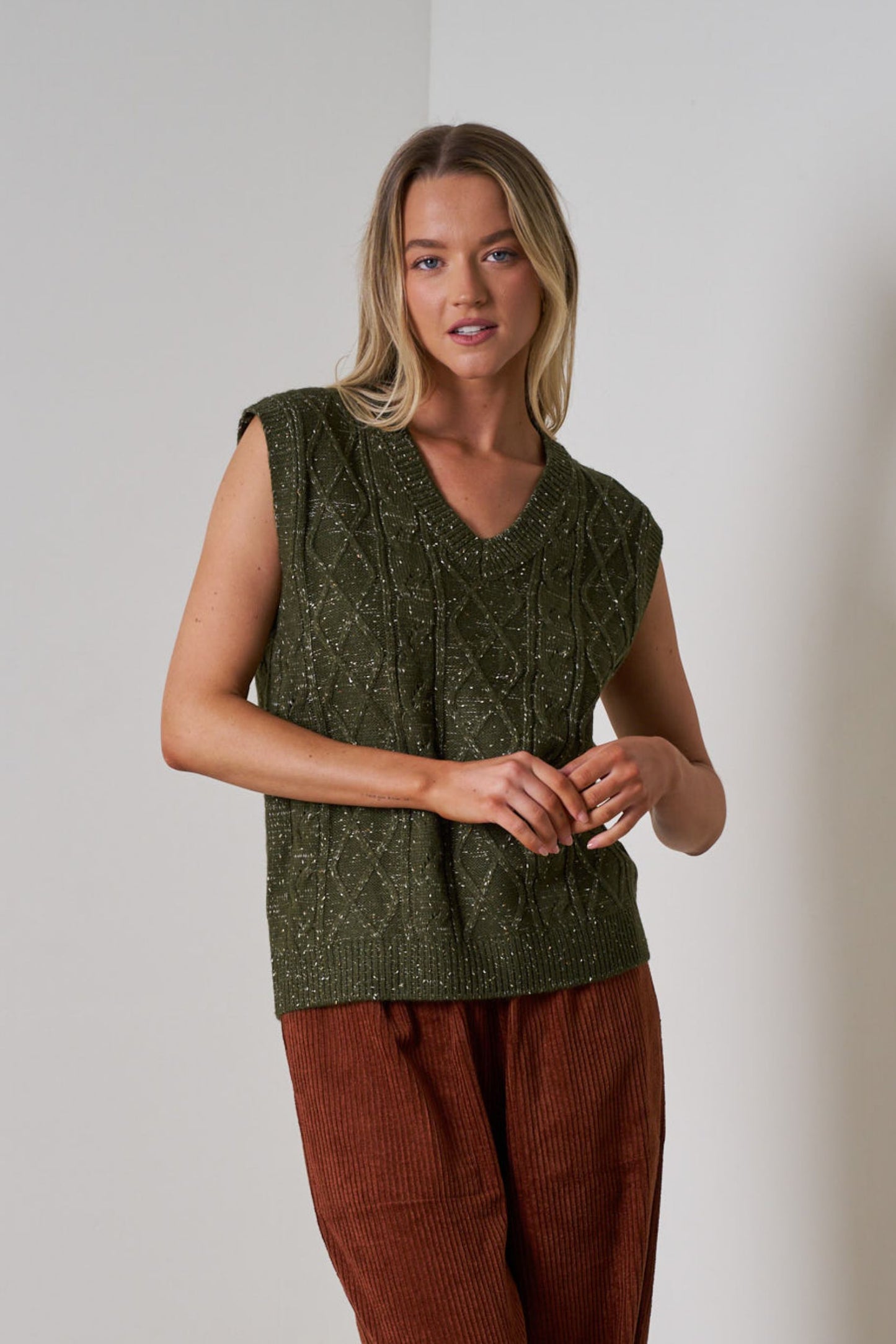 VALERIA LABEL- Lola Vest - OLIVE GREEN
