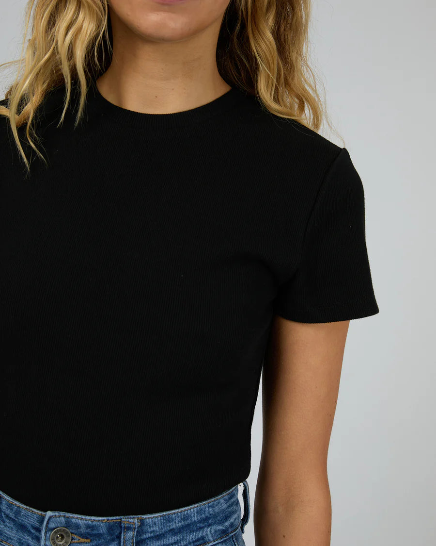 SILENT THEORY - Bella Tee - Black