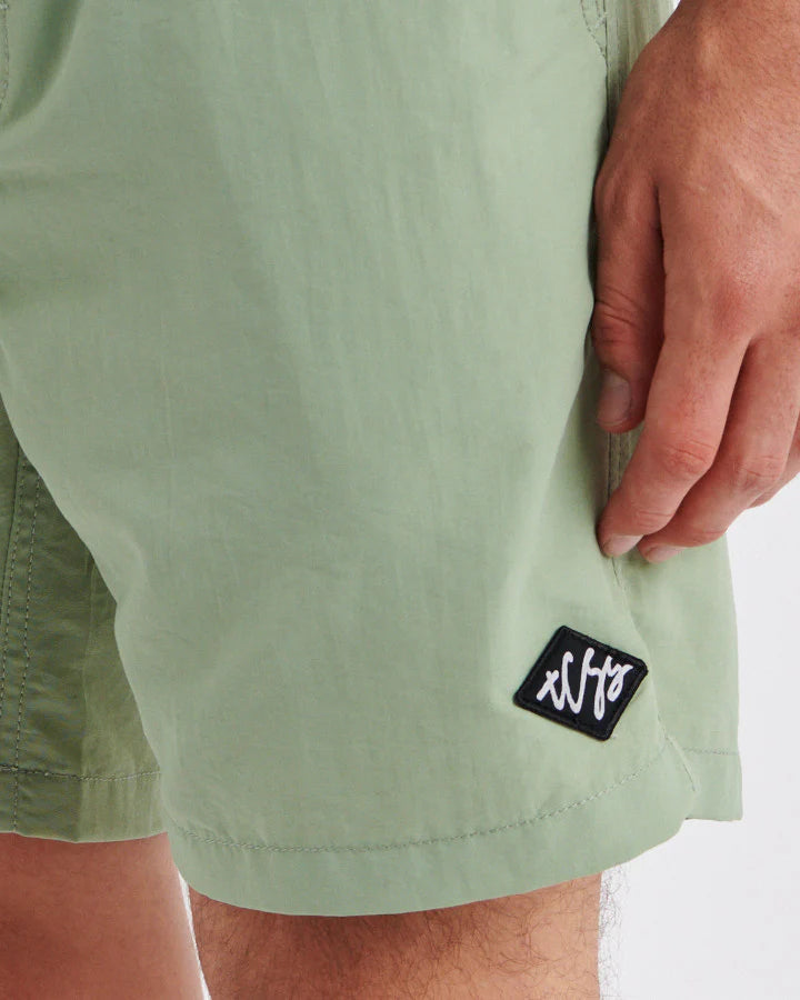 THE CRITICAL SLIDE SOCIETY - Nucleus 16" Trunk - Pistachio