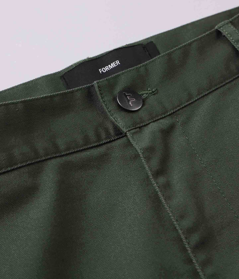 FORMER - Legacy Chino Pant - Deep Olive