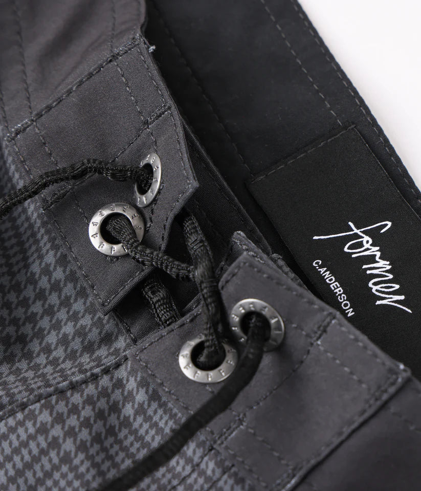 FORMER - ANDERSON PLAID 18.5" TRUNK // GREY