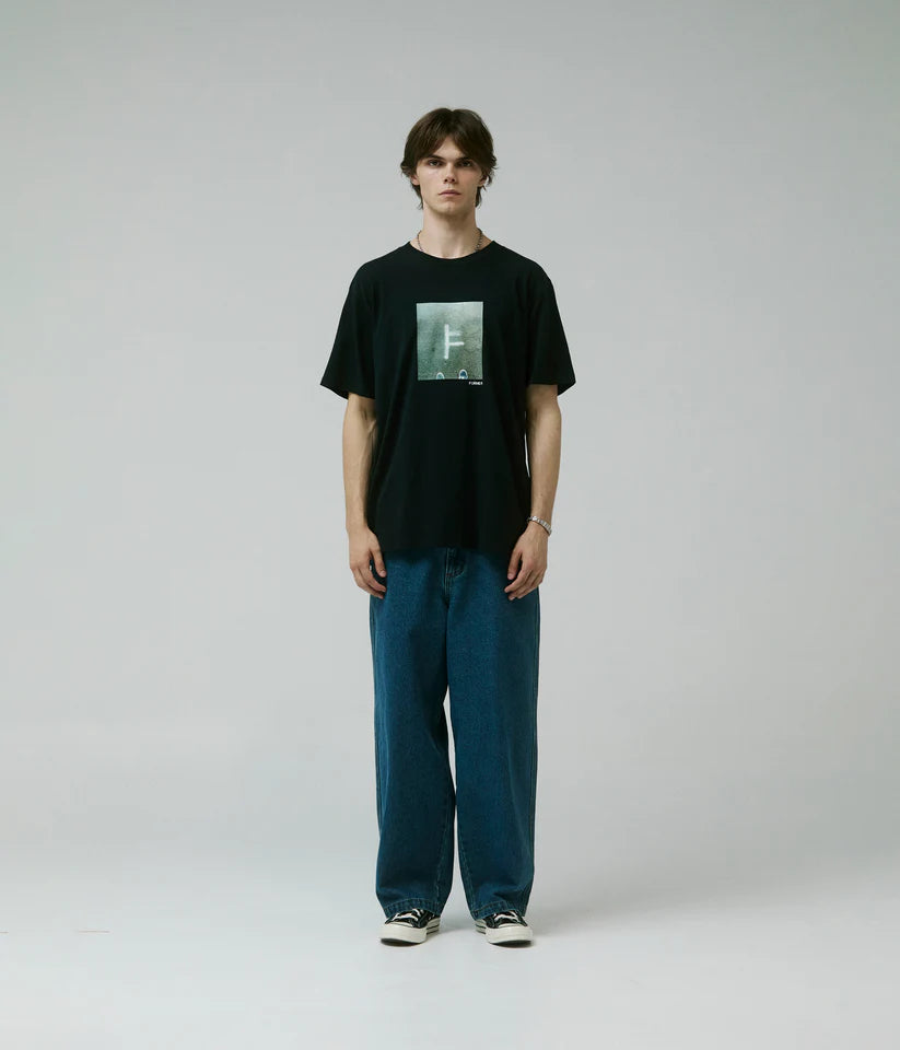 FORMER - GROUNDED T-SHIRT // BLACK