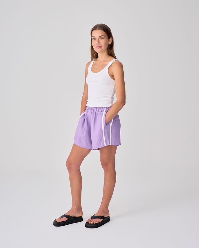NEAR THE SEA - Racer Short - Lilac