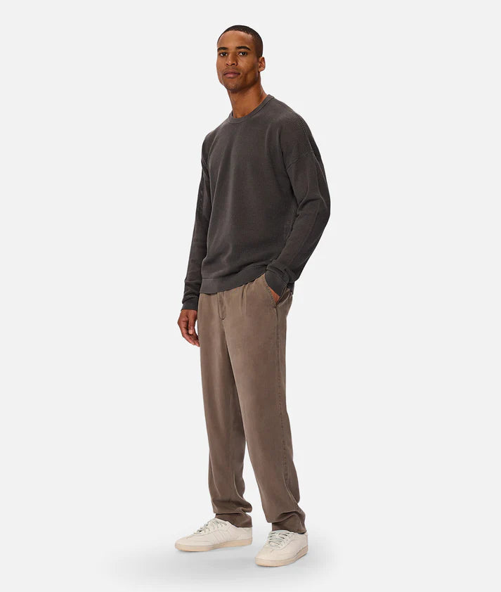INDUSTRIE - The Nanterrie Crew Neck Knit - Onyx