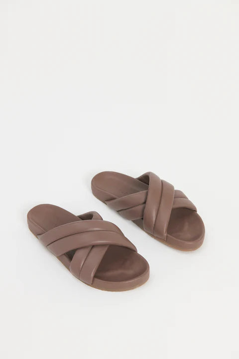 NUDE LUCY  - Crossover Leather Slide - CINDER