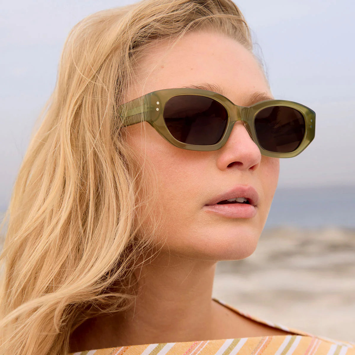 STATUS ANXIETY - Luna Sunglasses - Pear