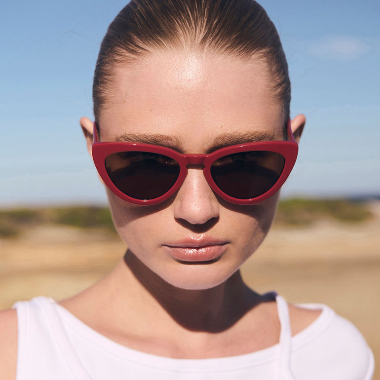 STATUS ANXIETY - Sunglasses Villain - CHERRY