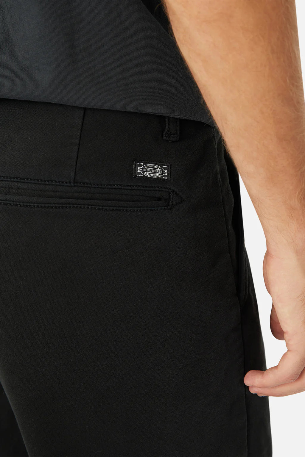 INDUSTRIE - The Rinse Drifter Short - Black