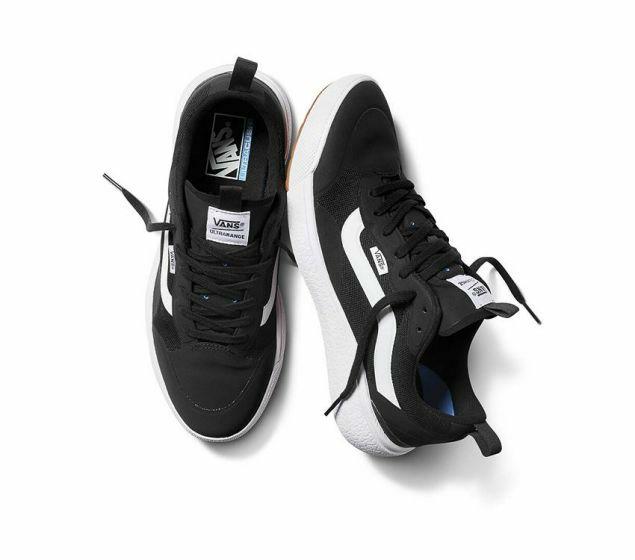 VANS - Ultra Range Exo - Black/white