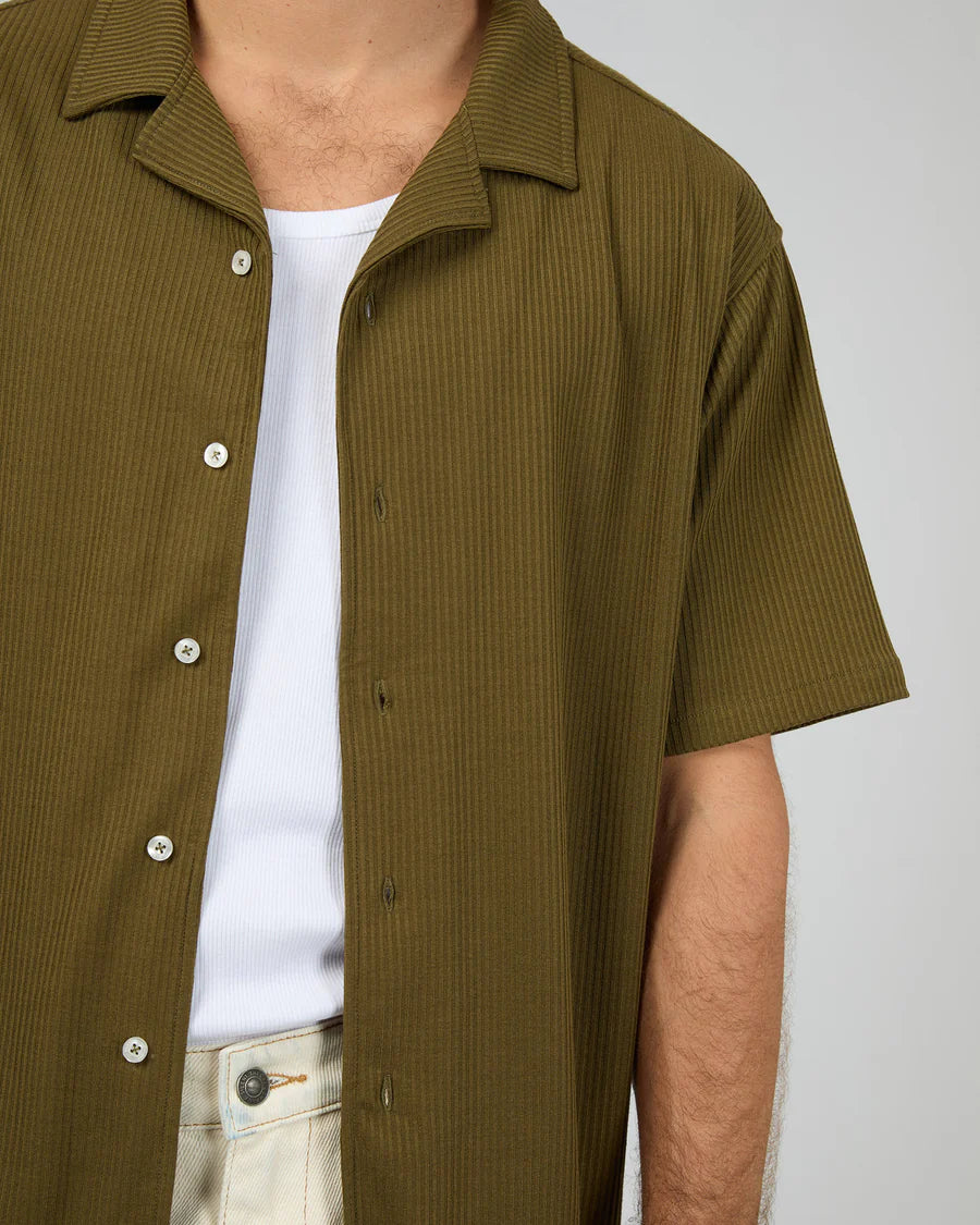 SILENT THEORY - Moroccan Knit Short Sleeve Shirt - Khaki