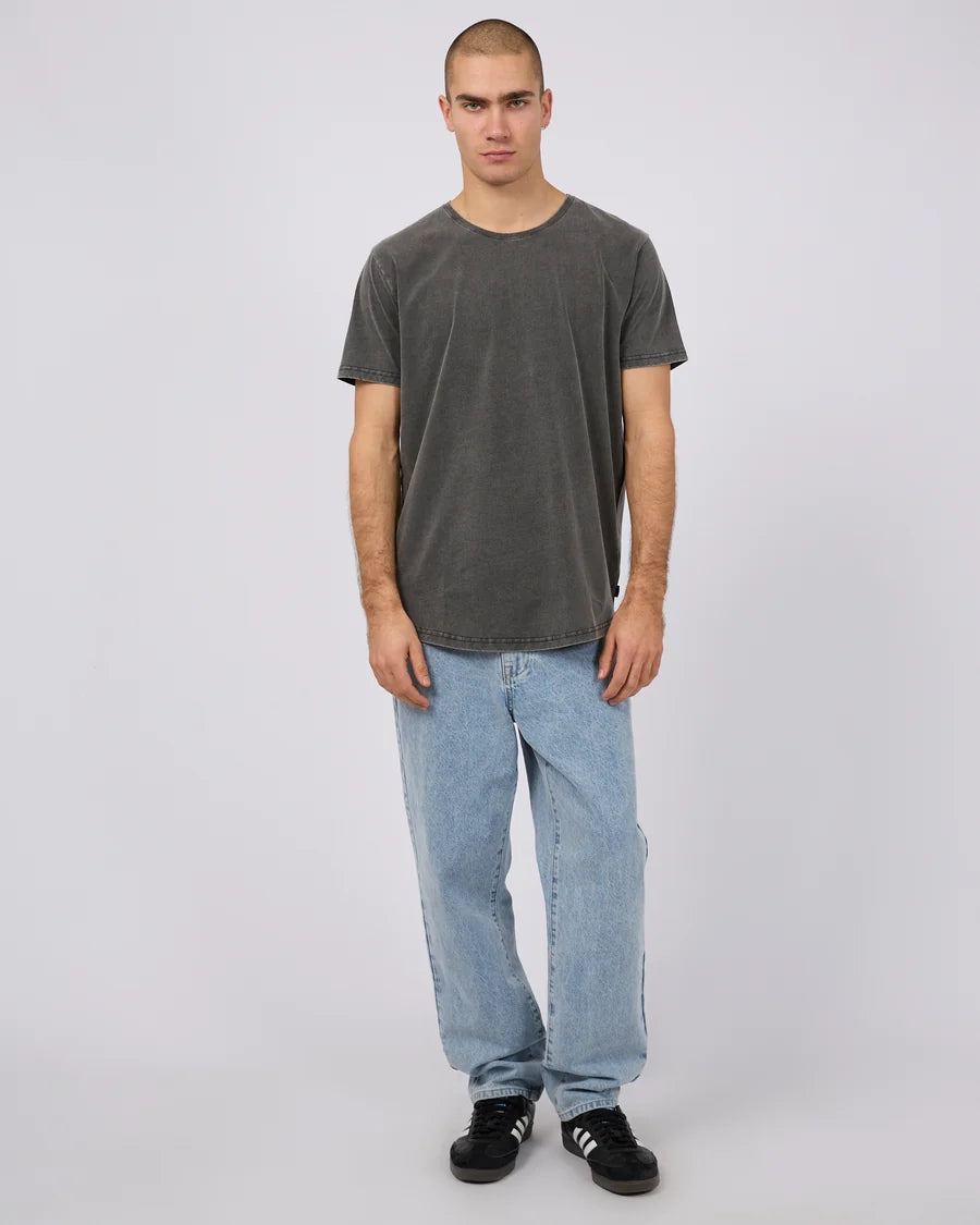 SILENT THEORY - TAIL TEE - CHAR