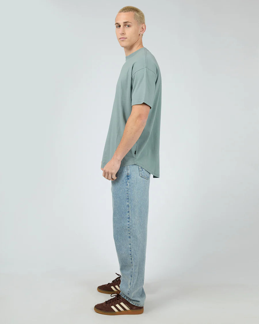 SILENT THEORY - Solid Tail Tee - Steel