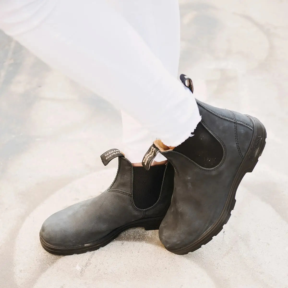 Blundstone - Elastic Sided Boot Lined 587 - Rustic Black