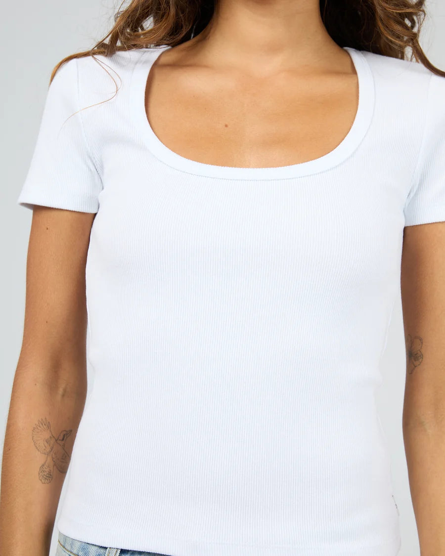SILENT THEORY - Mia Tee - WHITE