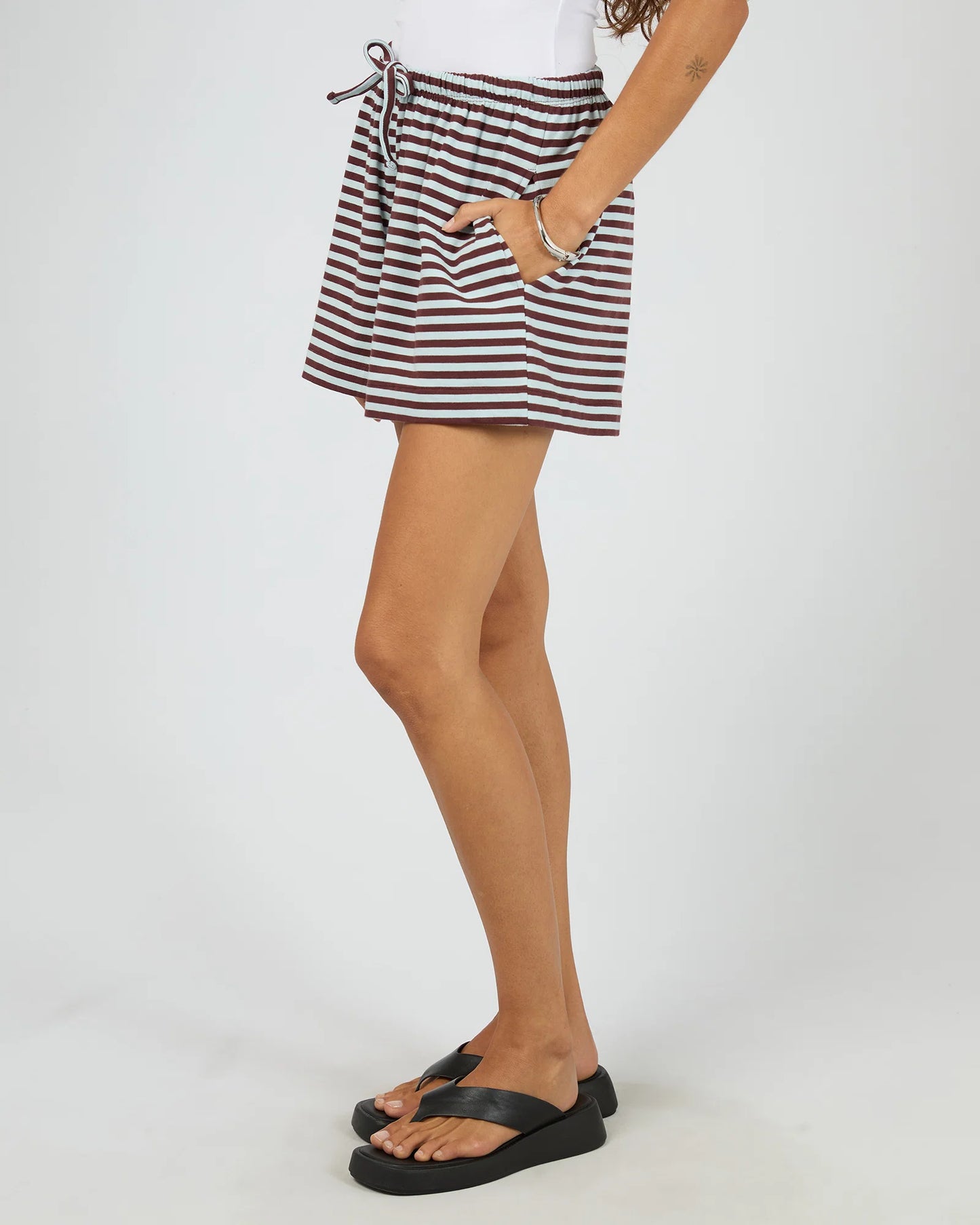 SILENT THEORY - Stripe Tie Waist Short - LIGHT BLUE