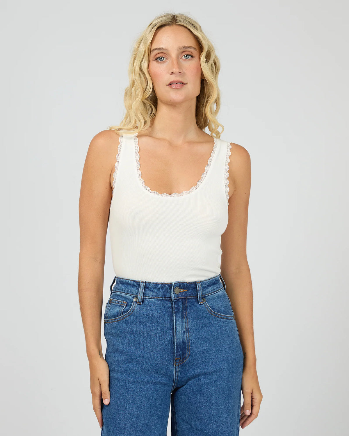ALL ABOUT EVE - Washed Rib Lace Tank - WHITE