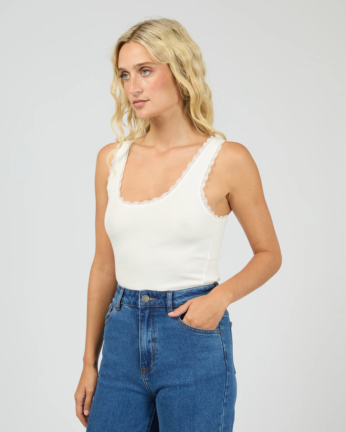 ALL ABOUT EVE - Washed Rib Lace Tank - WHITE