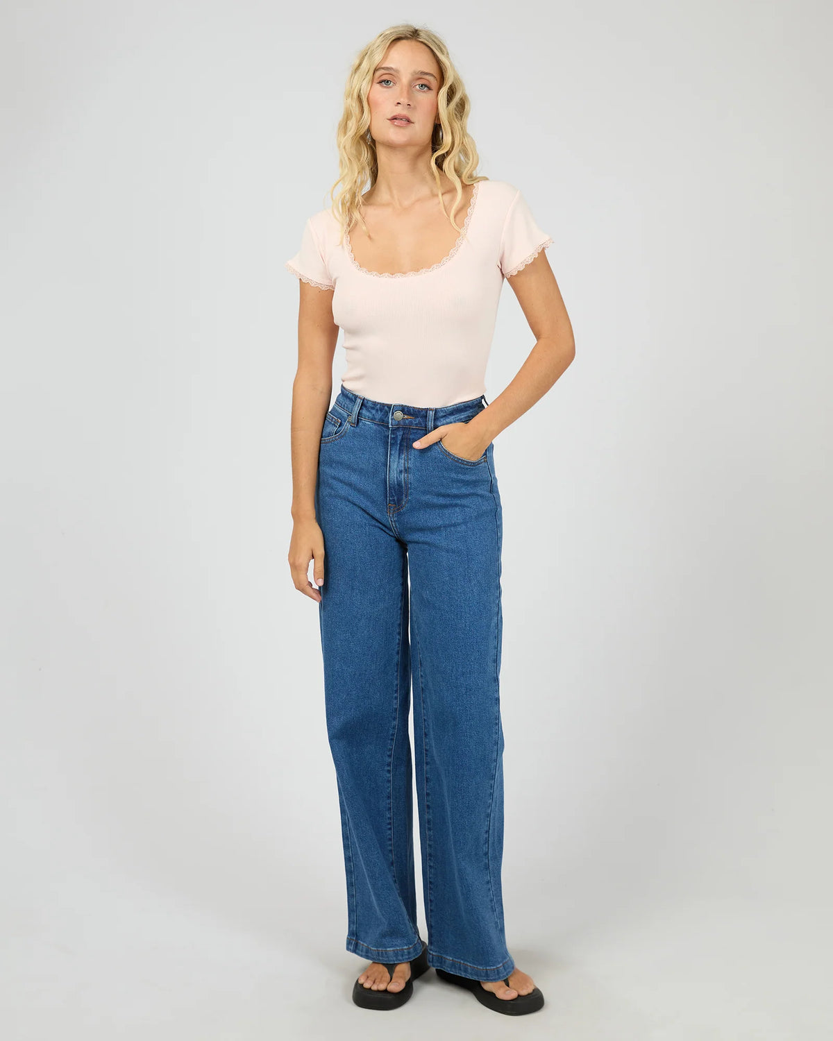 ALL ABOUT EVE - Washed Rib Lace Scoop Neck Tee - PALE PINK