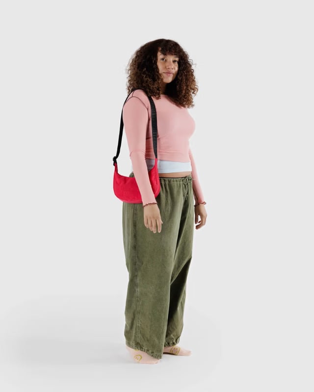BAGGU - Small Nylon Crescent Bag - Candy Apple 37"