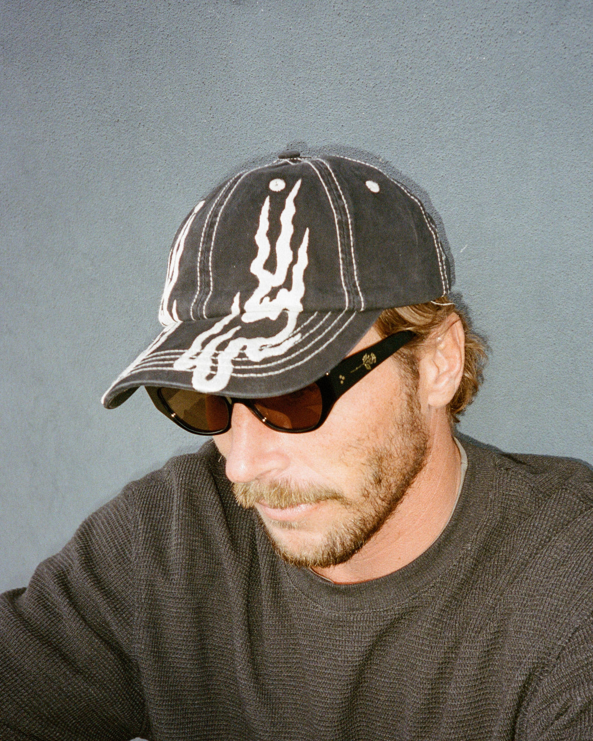 EPOKHE -  Epokhe Thomas Townend Art Series Hat - Black / Off White