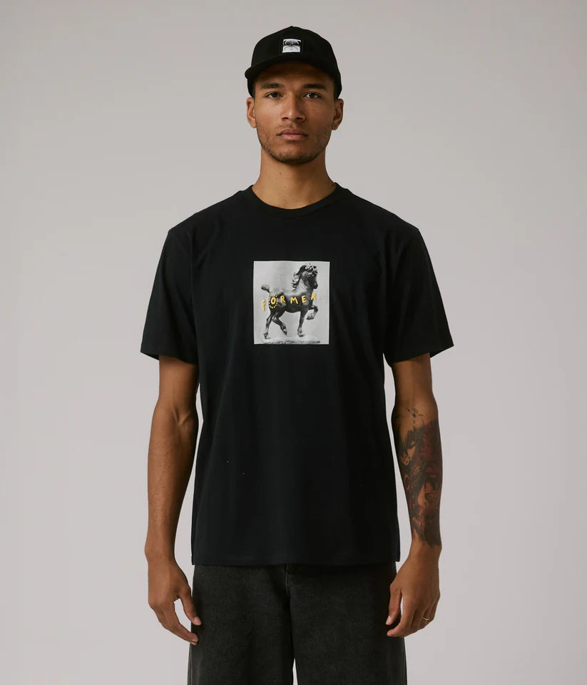 FORMER - Daring T-Shirt - BLACK