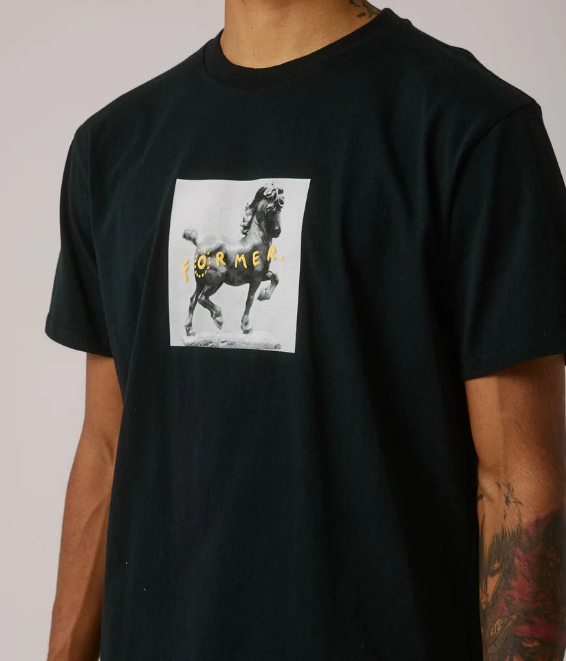 FORMER - Daring T-Shirt - BLACK
