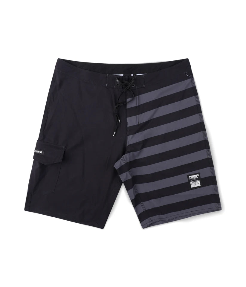 FORMER - Dion Applique 20" Trunk - Black