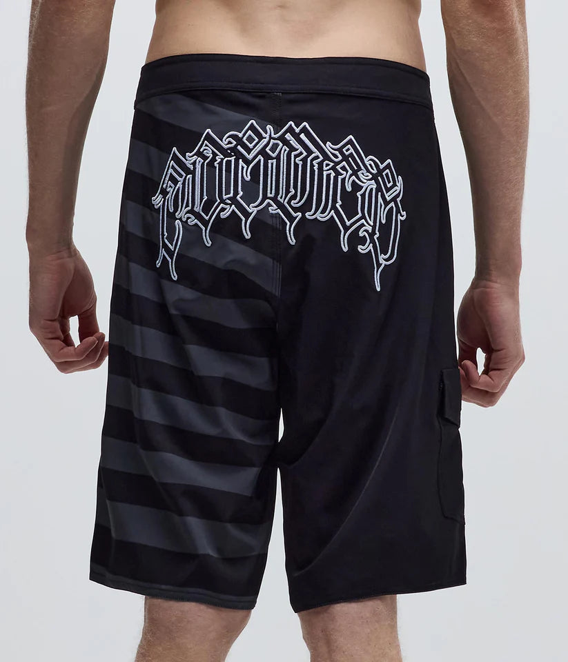 FORMER - Dion Applique 20" Trunk - Black