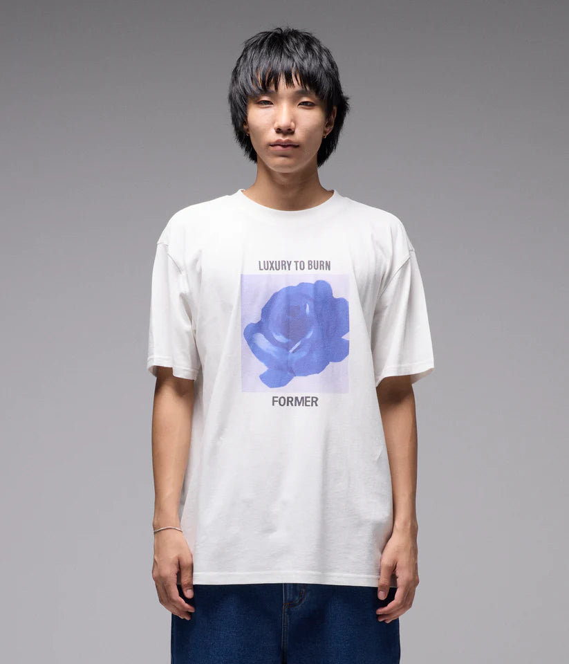 FORMER - ANOTHER FLOWER T-SHIRT // OYSTER