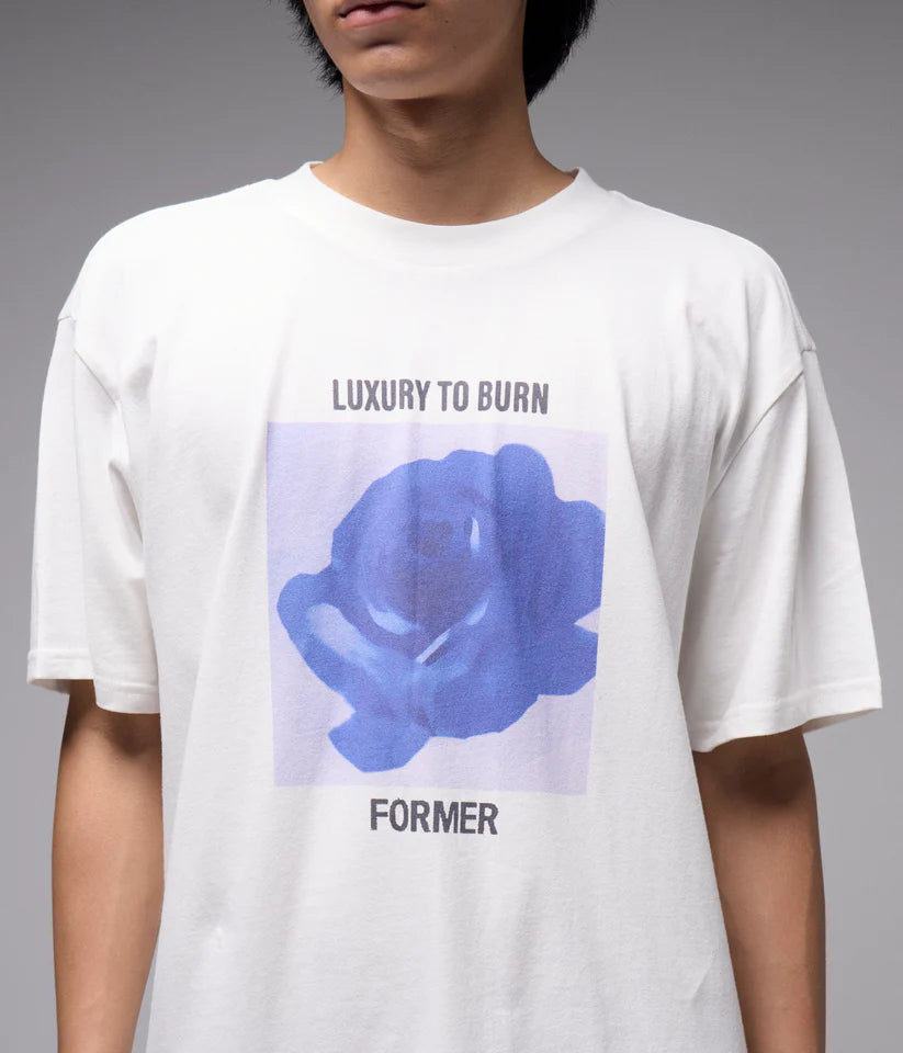 FORMER - ANOTHER FLOWER T-SHIRT // OYSTER