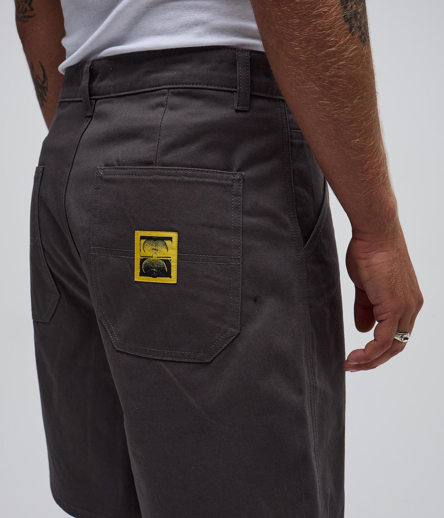 FORMER - Reynlods 21" Walkshort - GUNMETAL