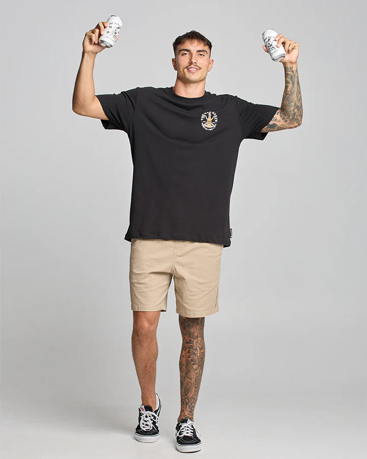 THE MAD HUEYS - Hooked For Life SS Tee - BLACK