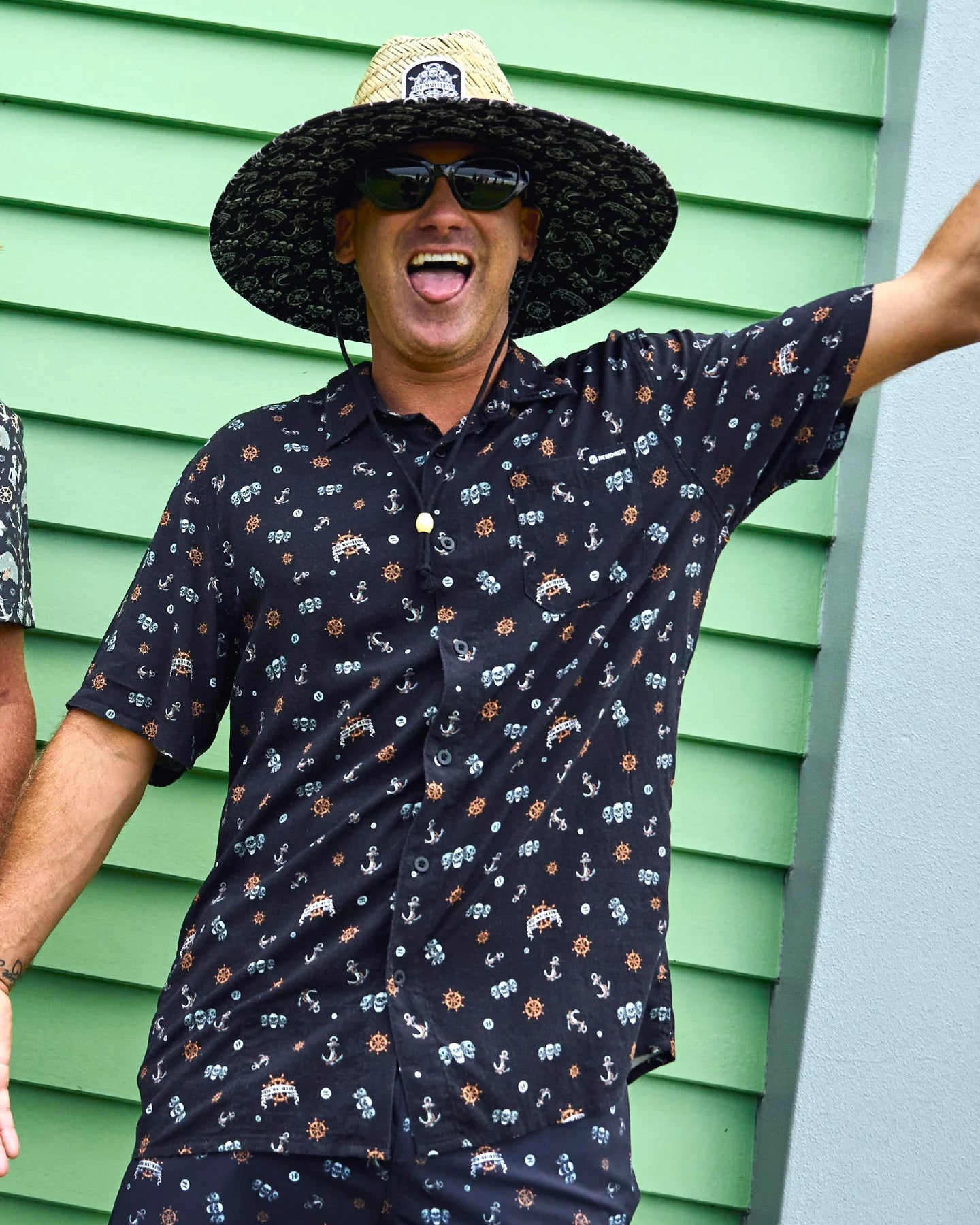 THE MAD HUEYS - Triple Anchor SS Woven Shirt - Black