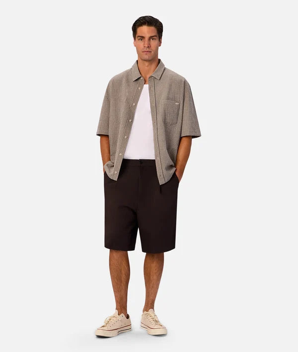 INDUSTRIE - The Charlestown Short Sleeve Shirt - Taupe / Navy