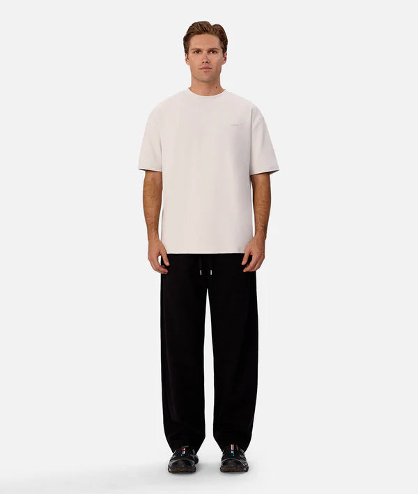 INDUSTIRE - The Newport Tee - Ghost