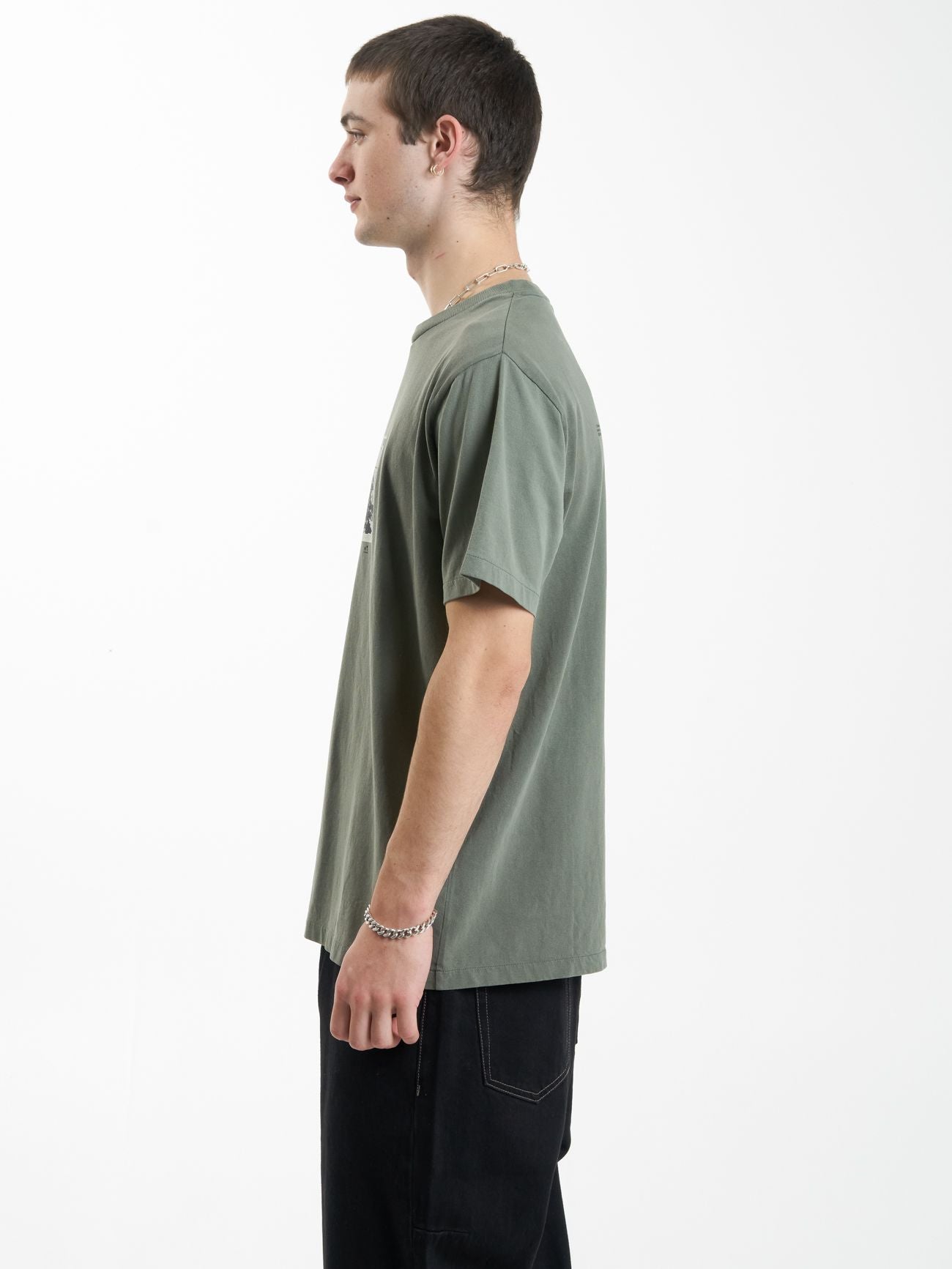 THRILLS - GRAVITATING NATURALLY MERCH FIT TEE - THYME