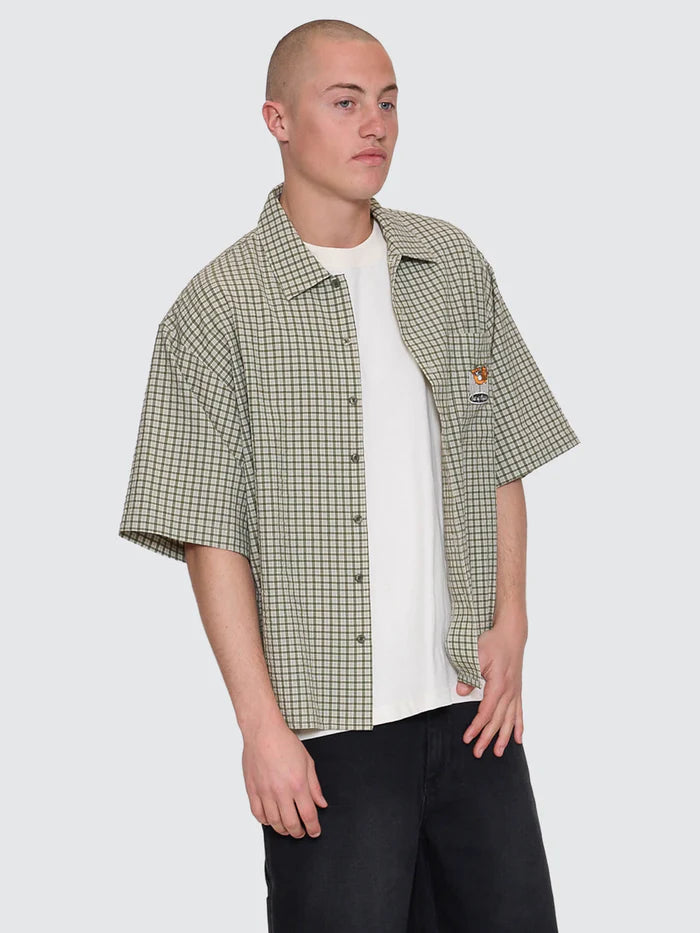 WORSHIP - On Leave Box Fit Short Sleeve Shirt - CALI GREEN