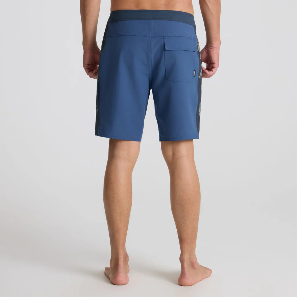 ROARK - Passage Hemp Boardshorts  - Deep Blue