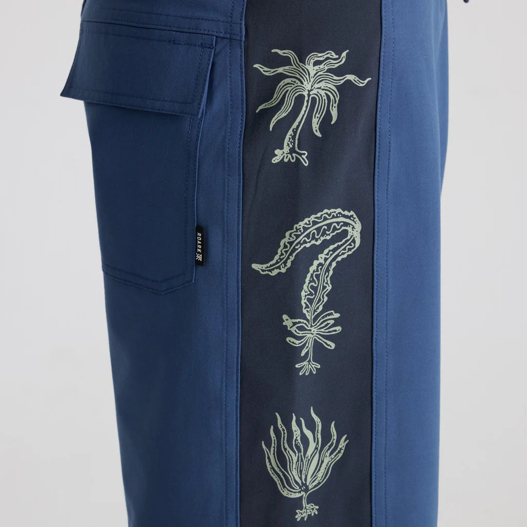ROARK - Passage Hemp Boardshorts  - Deep Blue