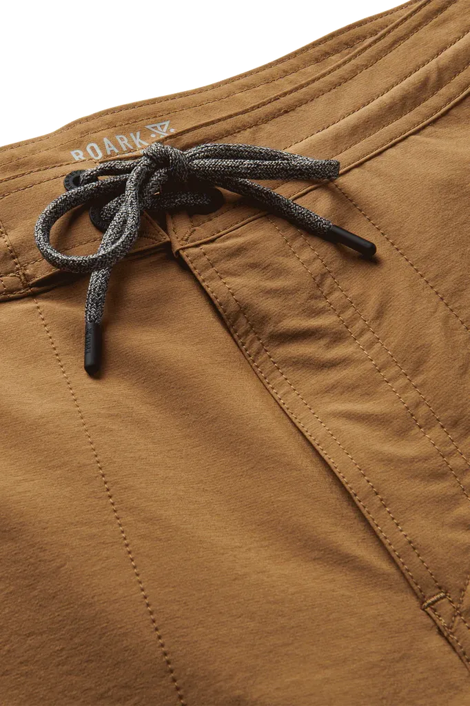 ROARK - Layover Trail Short 17" - Pignoli