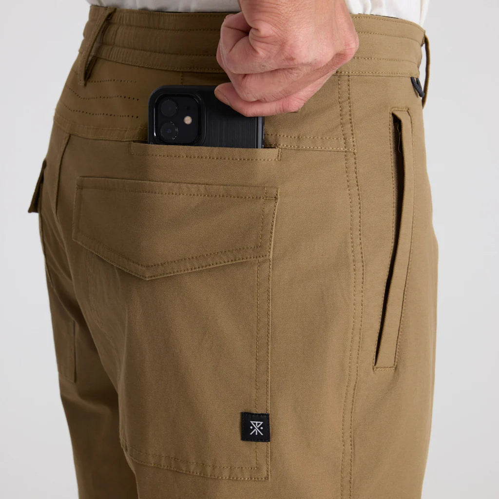 ROARK - Layover Pro Traveler Short - Dark Khaki