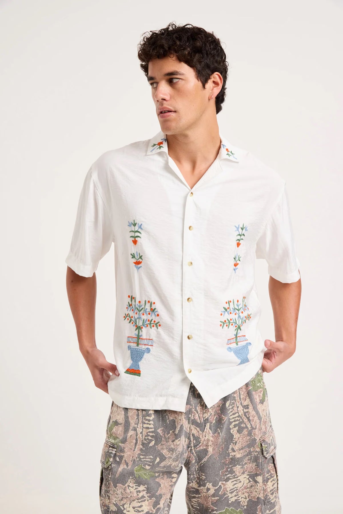 ROLLA'S - Night Garden Bowler - OFF WHITE