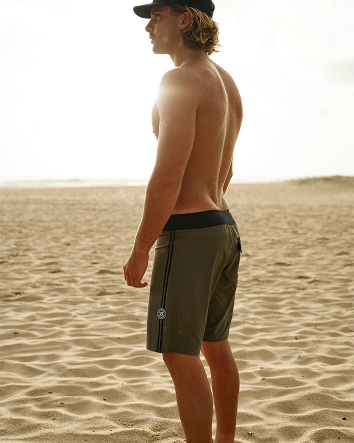 THE MAD HUEYS - Send It 18" Boardshort - Olive