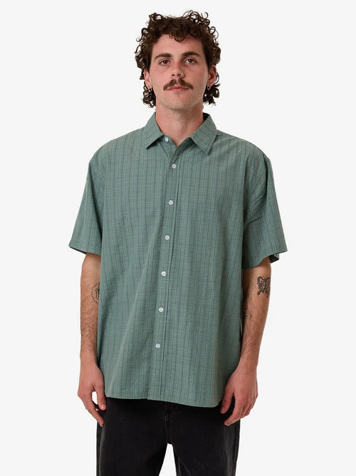 THRILLS - AMBIENT CONNECTIONS SHORT SLEEVE SHIRT - Chinois Green