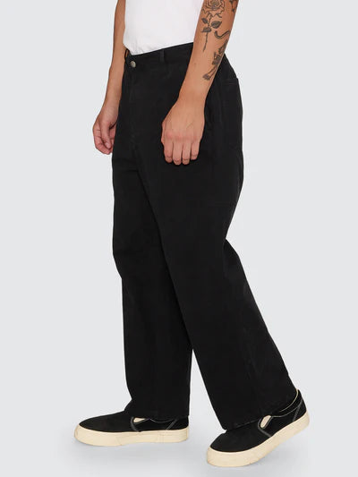 THRILLS - Stagger Big Slacker Cropped Pant - Black