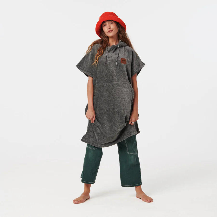 SLOWTIDE - The Digs Changing Poncho - Heather Grey