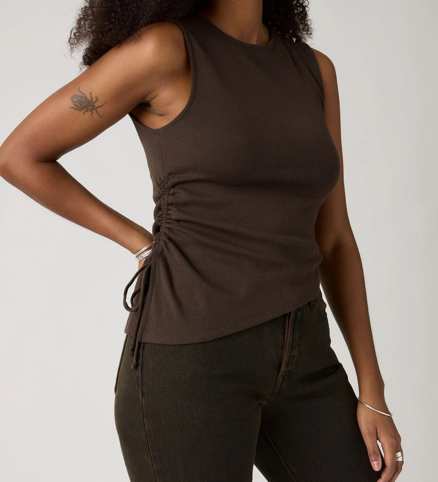 LEVI'S - Women's Alila Asymmetrical Sleeveless Top - JAVA