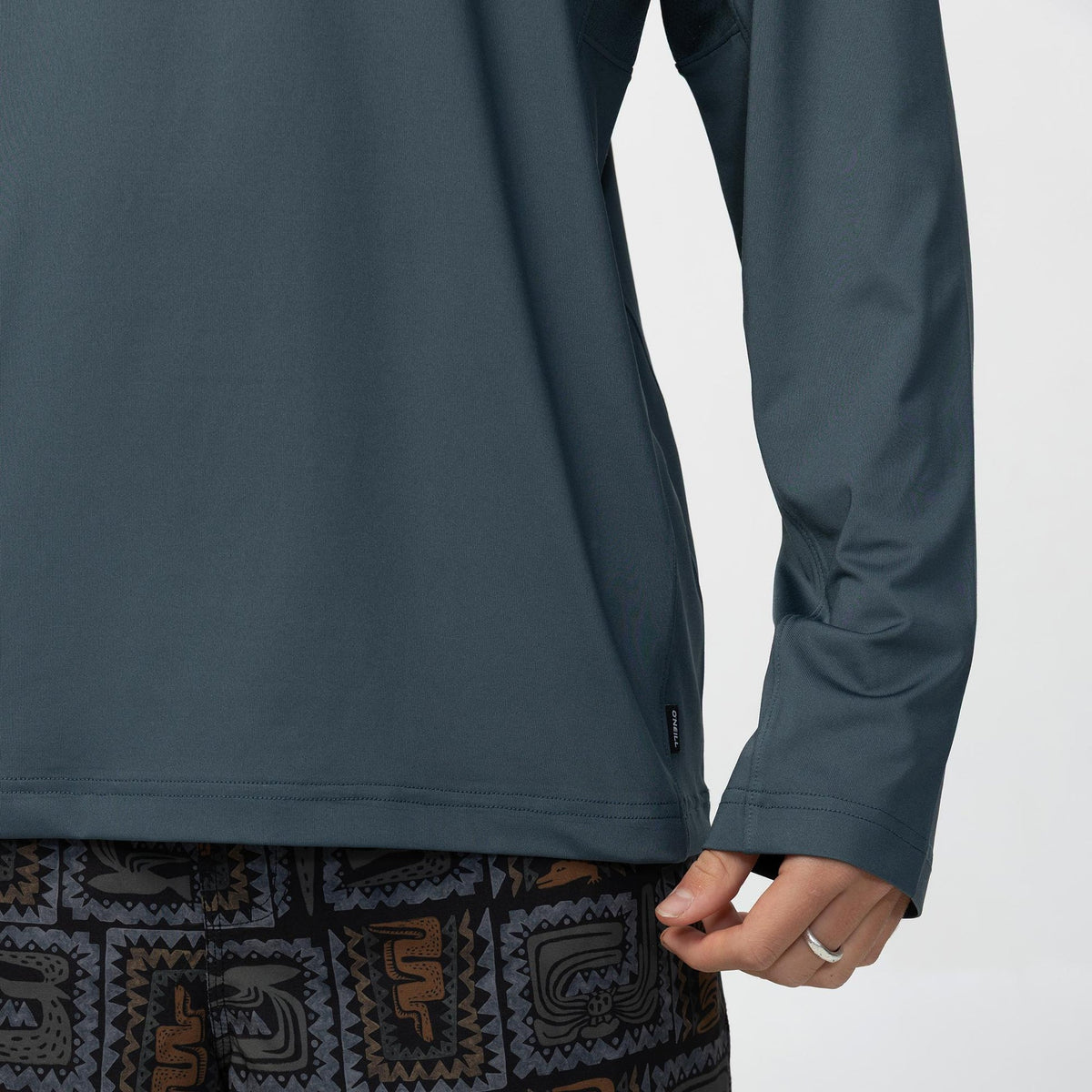 O'NEILL  - Dawn UPF LS Tee -  DARK SLATE