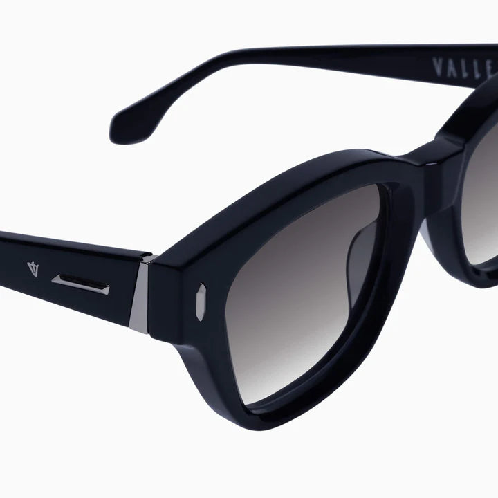 VALLEY EYEWARE - RITUAL - Gloss Black w Silver Metal / Black Gradient Lens