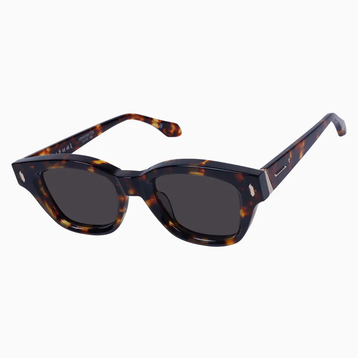 VALLEY EYEWARE - RITUAL - Sienna Tort w Gold Metal/Black Lens